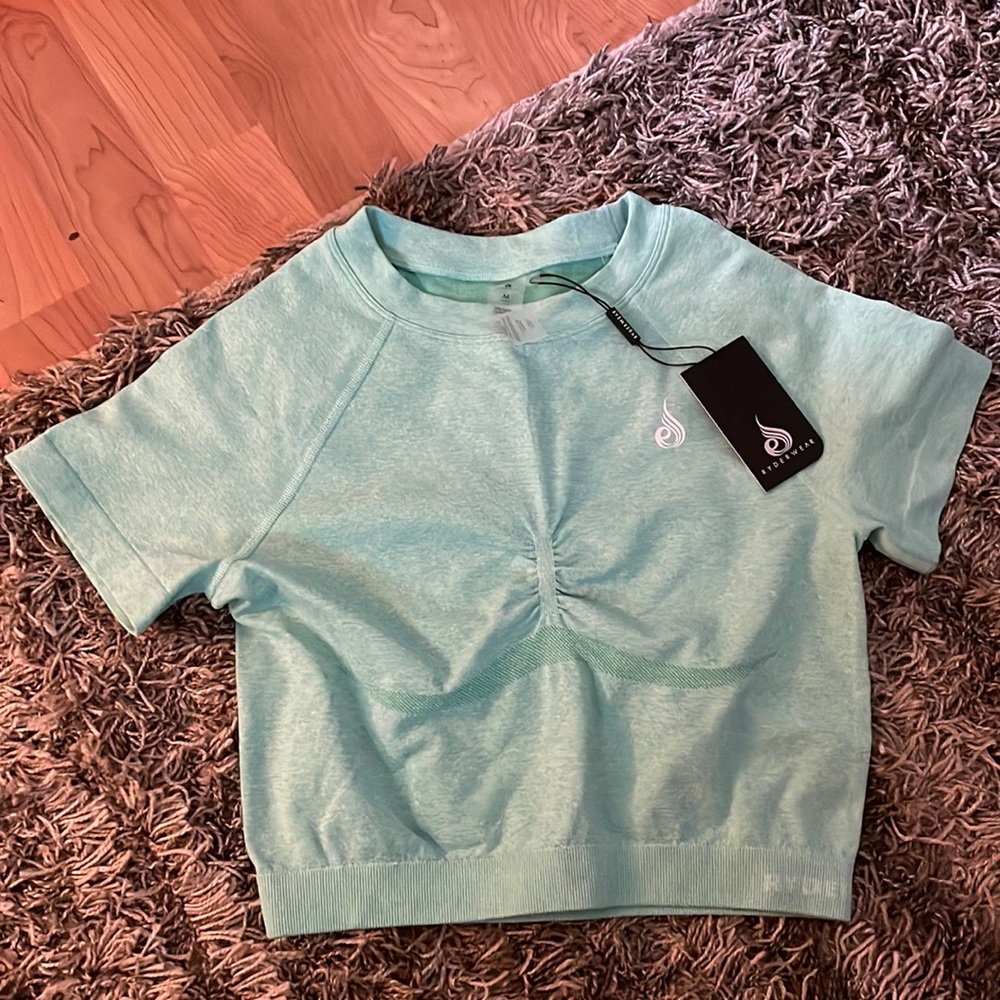 workout gym crop top